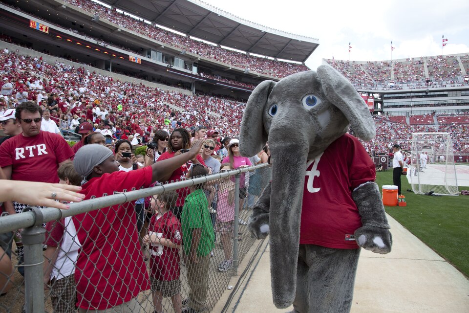 East Carolina vs. Alabama: Taxing the Crimson Tide